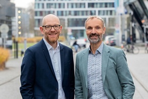 Matthias Brandt right hands over the management board of Deutsche Windtechnik to Ronny Meyer at the turn of the year