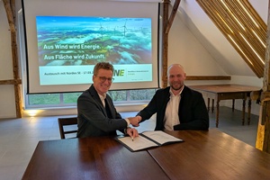 Photo from left: Karsten Brüggemann, Vice President Region Central of the Nordex Group, Alexander Möhring, Managing Director of Westfälisch-Niedersächsische Energie WNE