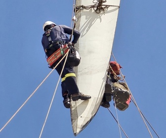 #22 Gamesa G87 wind turbine installed at the Paracuru wind farm in Paracuru, Ceará, Brazil (courtesy Rei Arthur)
